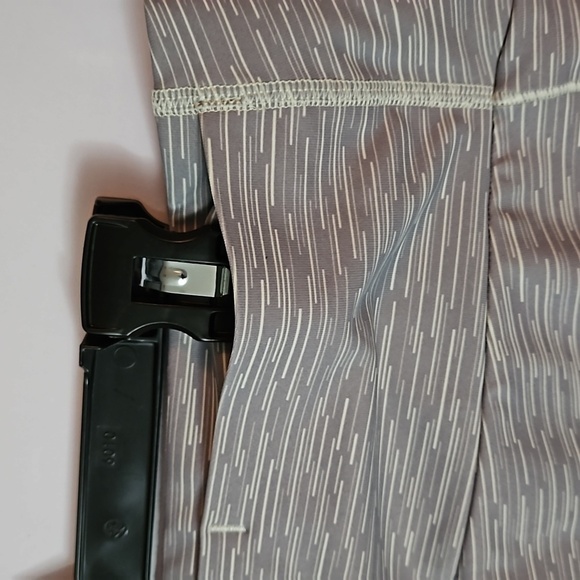 GYMSHARK Leggings  XL Grey Yellow Pre-owned  like new. - Picture 5 of 9